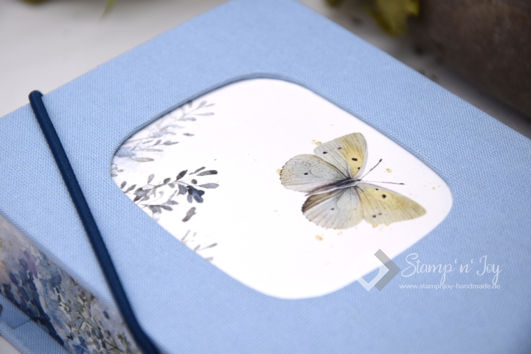 Preview: Schachtel mit Klappdeckel ca. 21x10x4cm | floral | blau | Art. Nr. 97040505